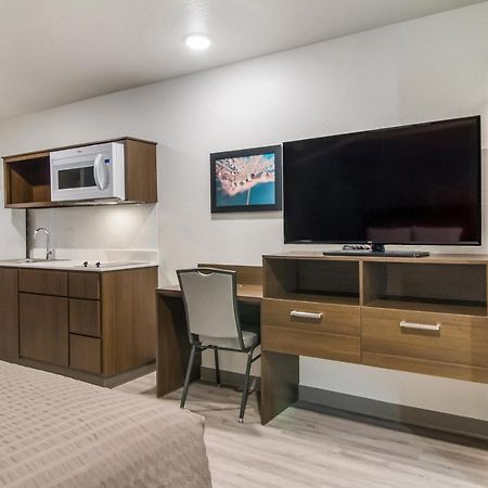 Woodspring Suites East Lansing - University Area Exteriér fotografie