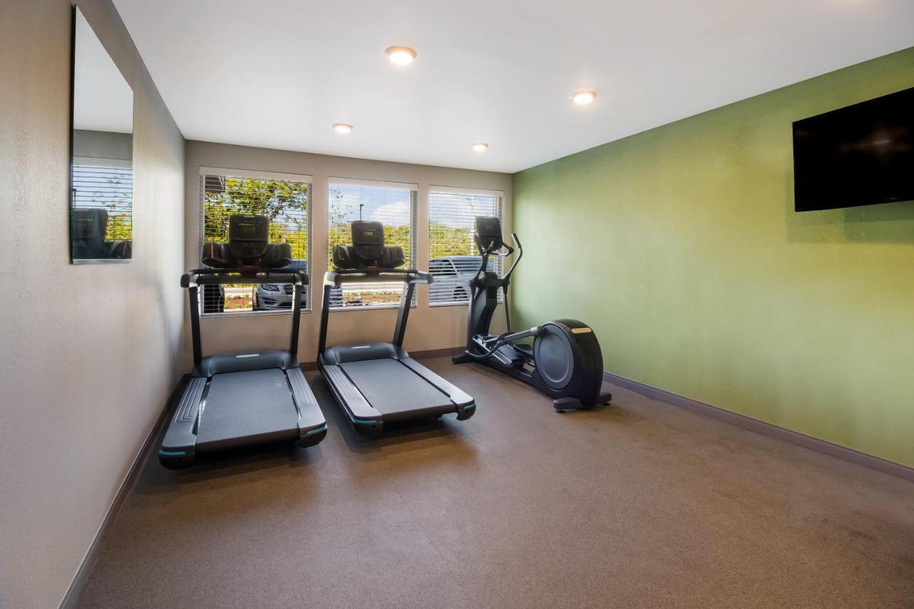 Woodspring Suites East Lansing - University Area Exteriér fotografie