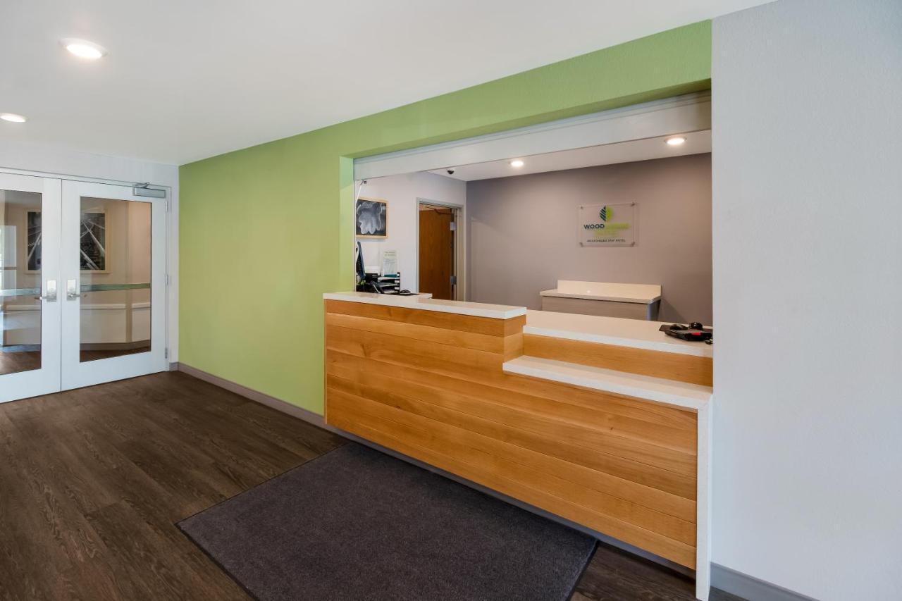 Woodspring Suites East Lansing - University Area Exteriér fotografie