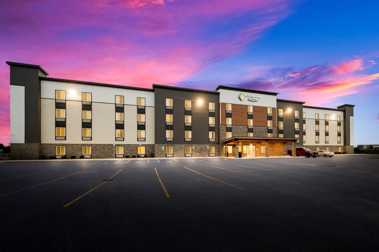 Woodspring Suites East Lansing - University Area Exteriér fotografie