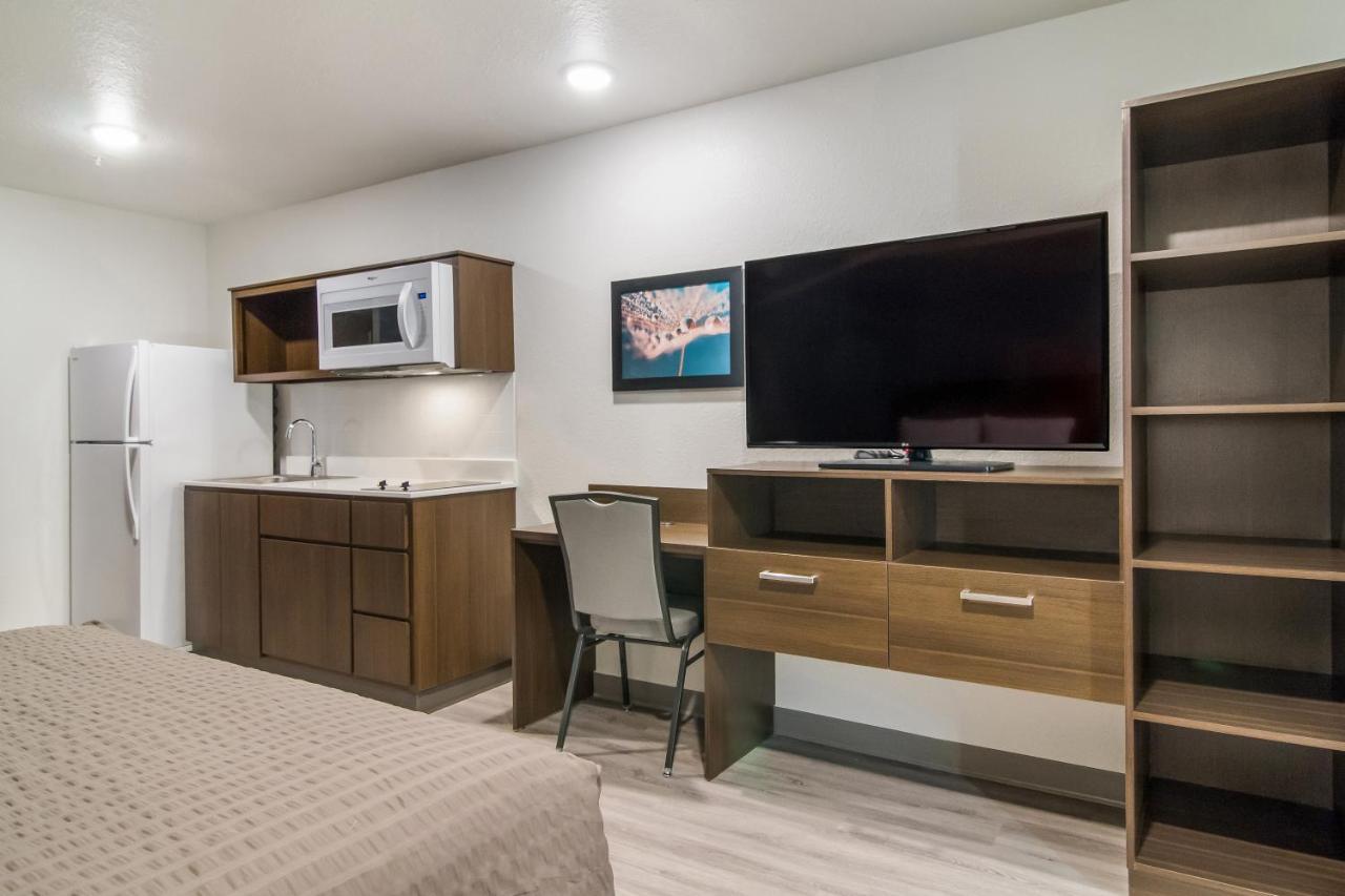 Woodspring Suites East Lansing - University Area Exteriér fotografie