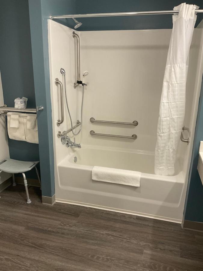 Woodspring Suites East Lansing - University Area Exteriér fotografie
